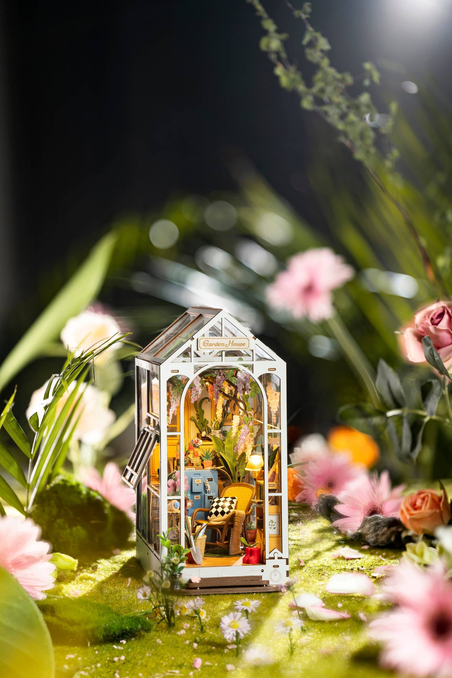 DIY Book Nook Kit: Garden House