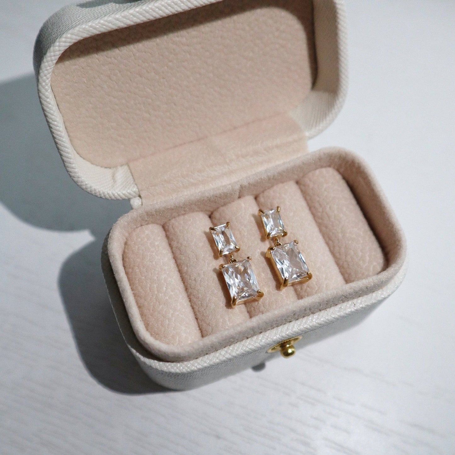 Evelina Earrings | Zircon Dangle Earrings