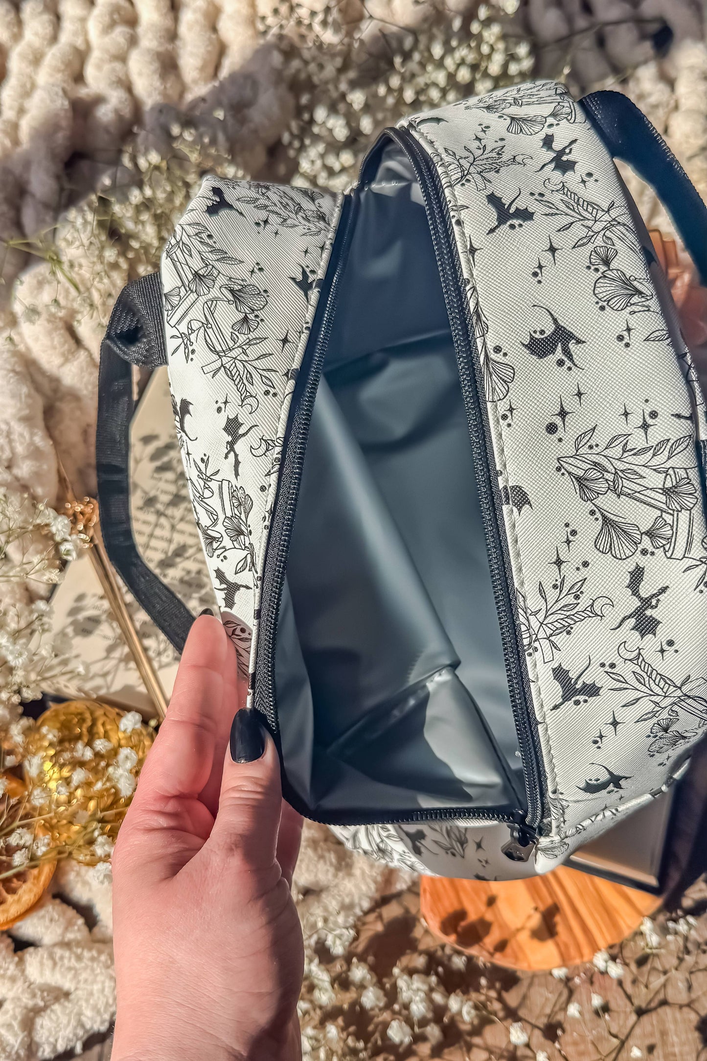 Ivory Swords | Bookish Insulated Lunch Tote